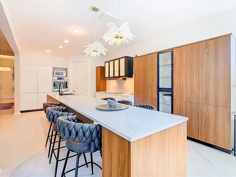 790 Carmel Ln — Photo 15