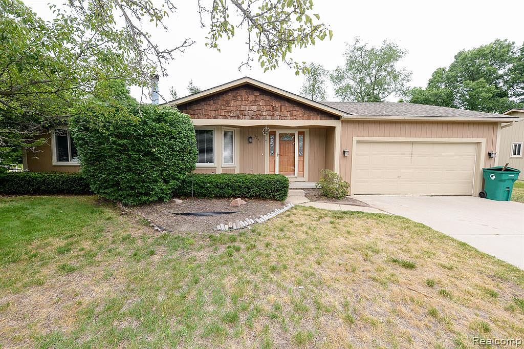 3246 Kenicott Dr, Commerce Township, MI 48390 MLS 20230050878 Zillow