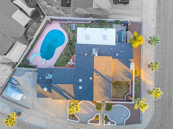 4th image of 9200 Breish Ct
