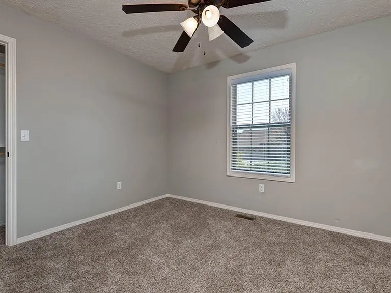 1451 N Opportunity Ave — Photo 12