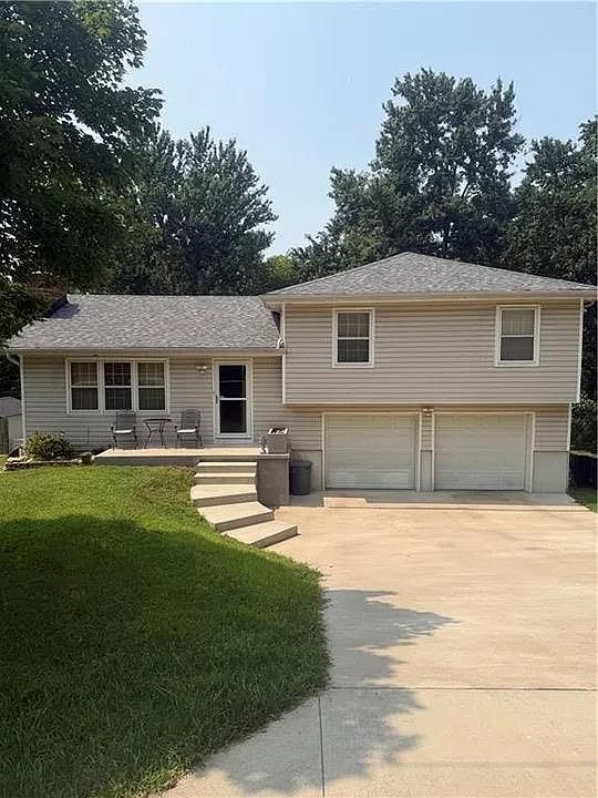 1st image of 8024 NW Cadwallader Rd