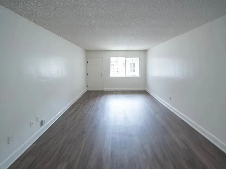 1 bed, 1 bath — Photo 9