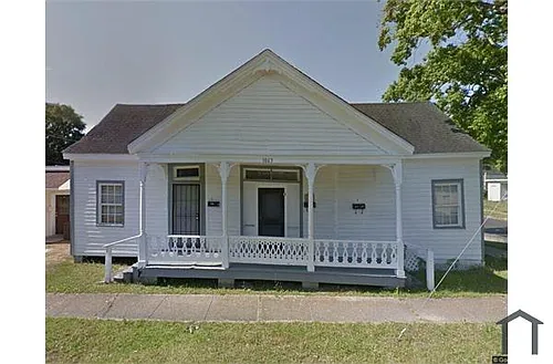 1063 Elmira St Photo 1