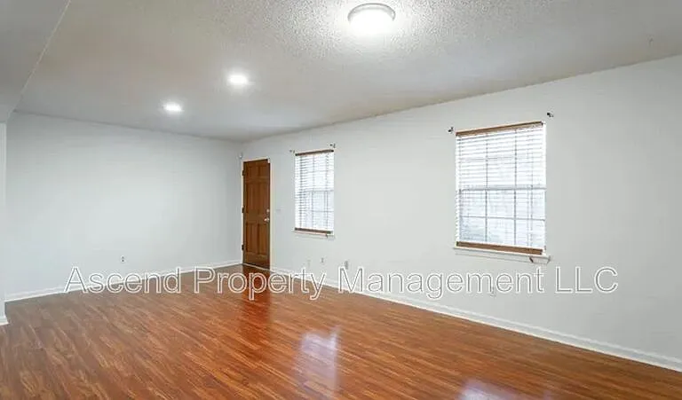 5822 Moody Sawyer Rd #B — Photo 2