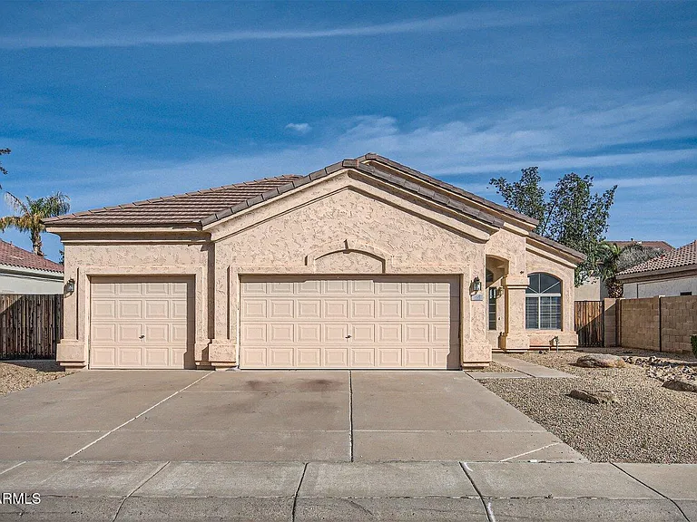 658 E Ranch Rd — Photo 1