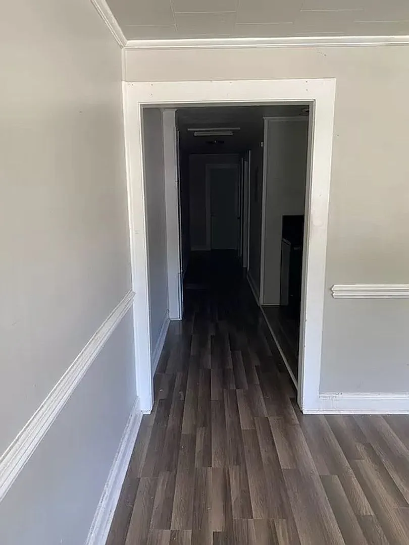 Room in 2 Bedroom Home at W Monroe St — Photo 2