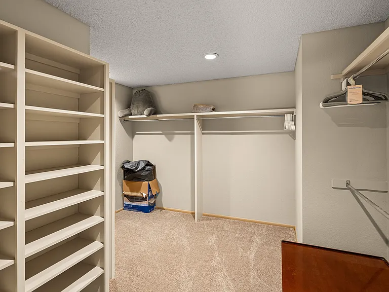 525 Coronado Trl — Photo 23