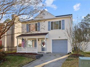 738 Kings Ridge Dr, Newport News, VA
