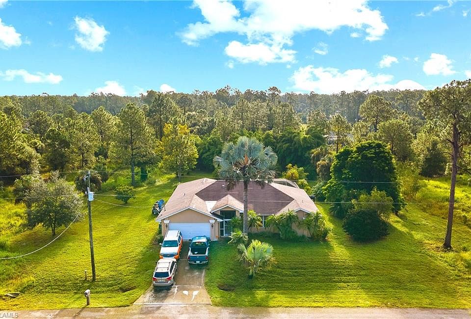1st image of 1112 Acacia Ave