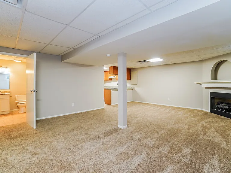 324 Harland Dr — Photo 11