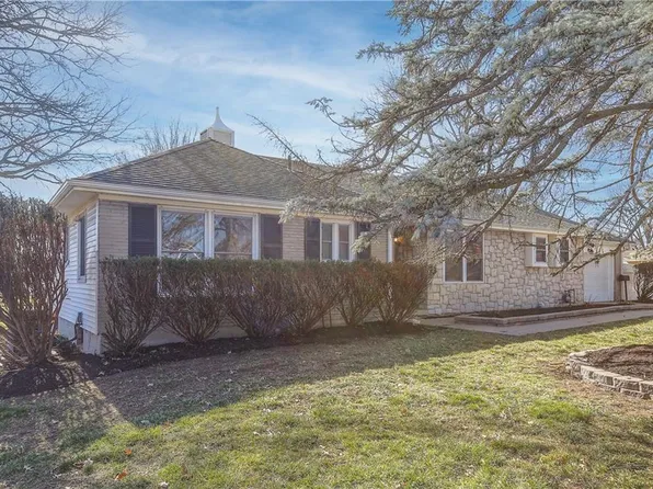 12305 E 45th St, Kansas City, MO 64133