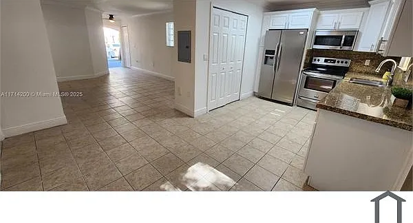 1250 SE 31st Ct #101 — Photo 8