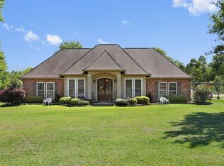 40256 Azalea Dr, Ponchatoula, LA 70454