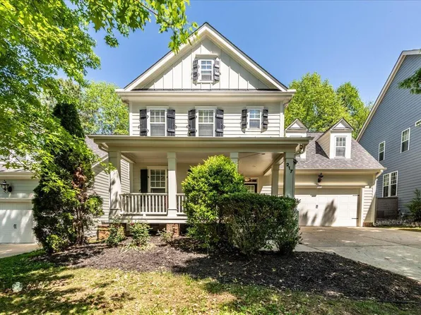 217 Thorndale Dr, Holly Springs, NC 27540