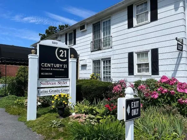 1100 Valley St, Manchester, NH 03103