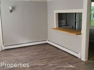 29 Pleasant St APT 6, Gardiner, ME 04345