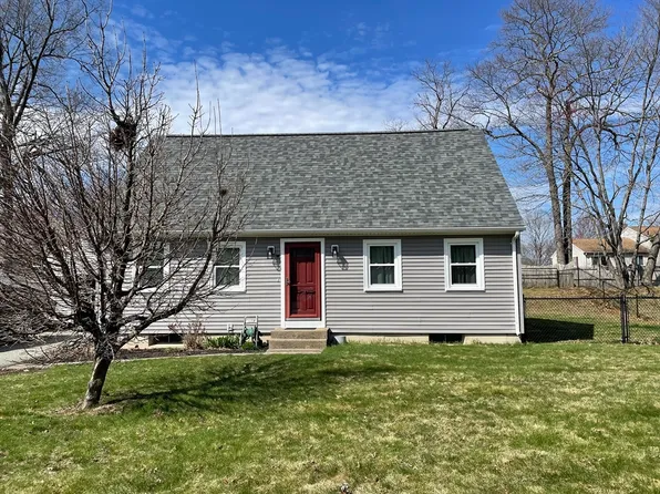 38 Driftwood Rd, Springfield, MA 01128