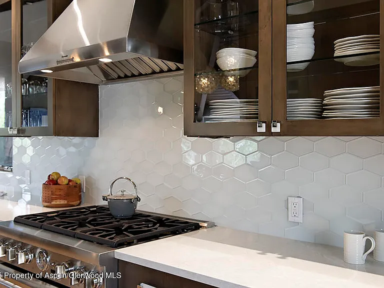 333 Faraway Rd — Photo 5