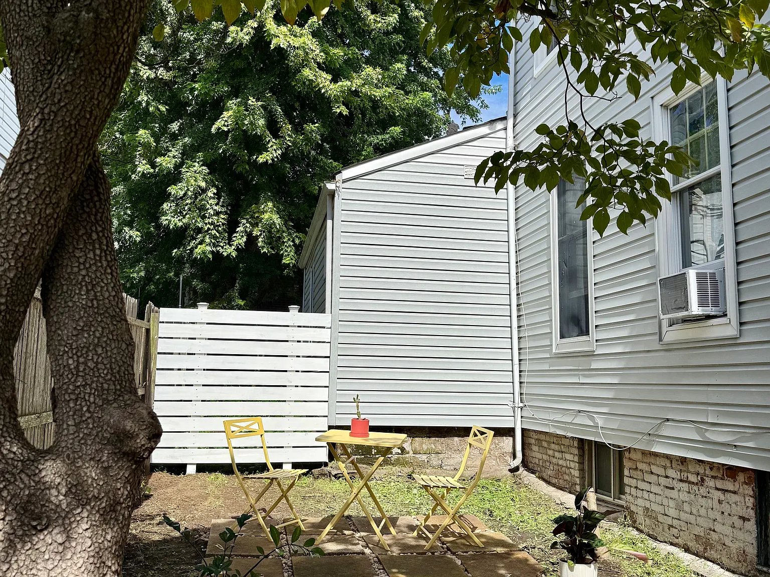 2 bed, 720 sqft, $2,650 — Photo 2