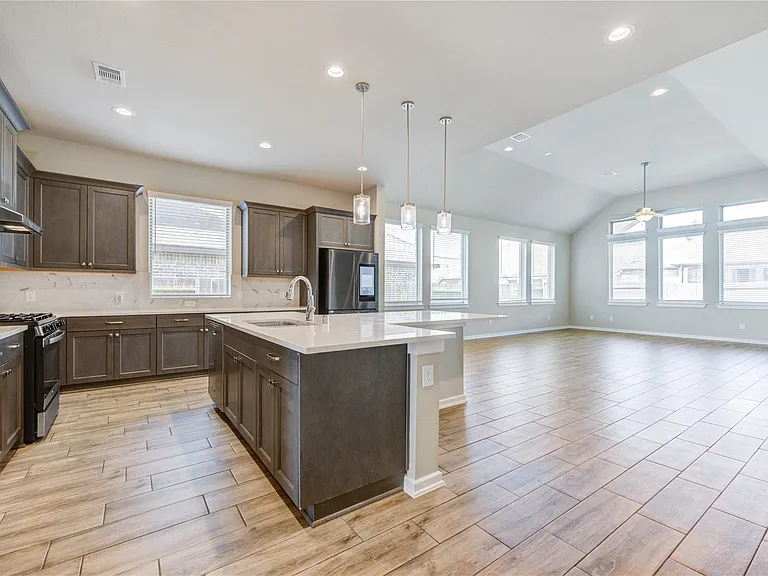 16811 Ruellia Field Rd — Photo 4