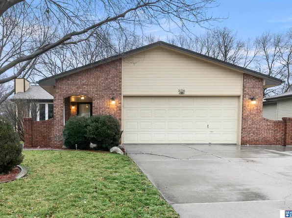 5216 S Bennington Pl, Lincoln, NE 68516