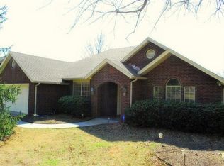 1222 W Countrywood Cir, Rogers, AR 72756