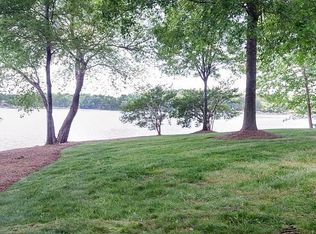 453 Doc Harbor Pt, York, SC 29745