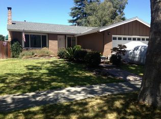 965 W 6th St, Gilroy, CA 95020