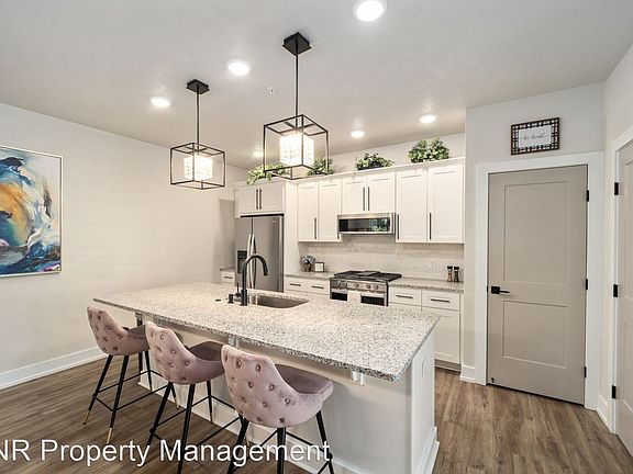 3rd image of 9144 SW 47th Pl #201