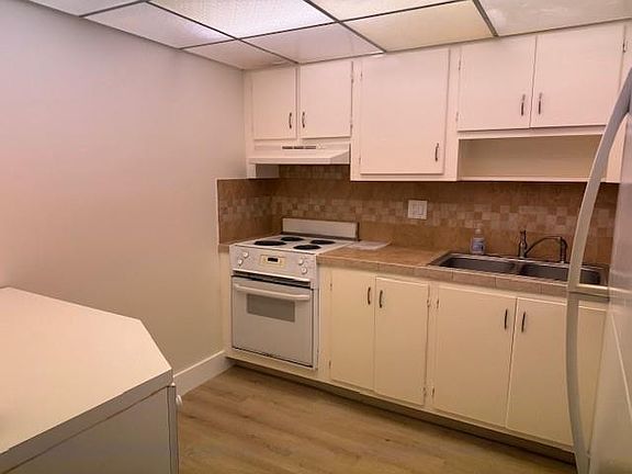 2nd image of 2320 S Cypress Bend Drive #201