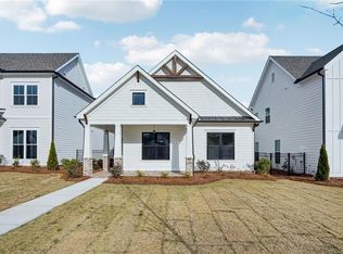 1028 Eastman Ct, Hoschton, GA 30548