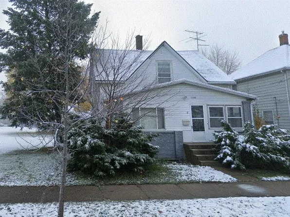 1358 Davis Ave NW, Grand Rapids, MI 49504