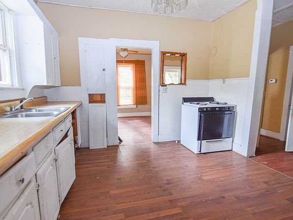5th image of 414 N Park Ave