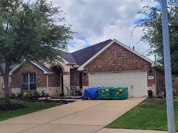 2nd image of 28511 Spiceberry Dr