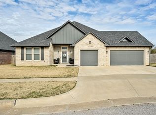9105 NW 135th Ct, Yukon, OK 73099