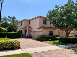 15146 Summit Place Cir, Naples, FL 34119