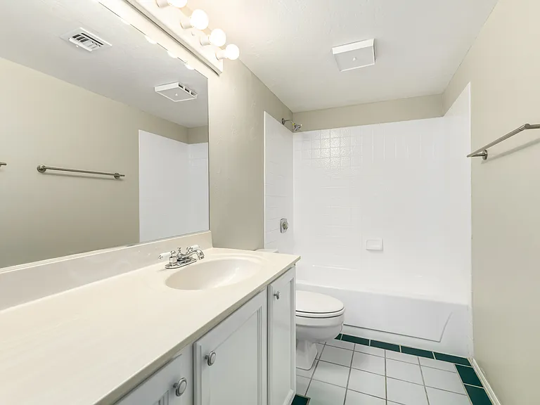 4328 N 36th St #3 — Photo 18