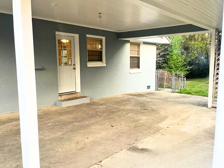 2742 Forest Ridge Dr — Photo 4