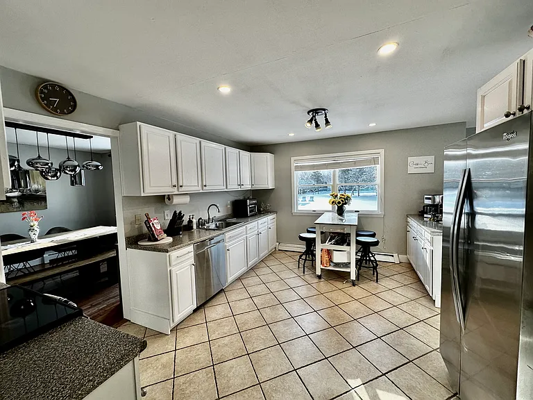 Old Field Ct — Photo 14