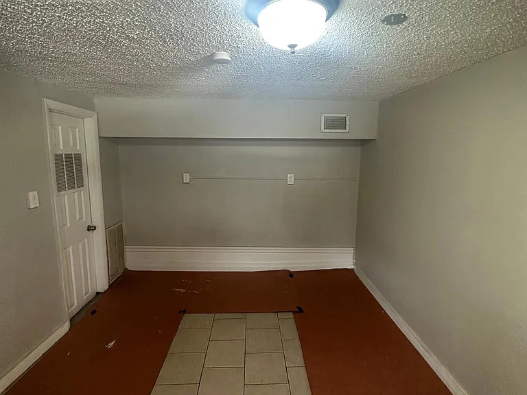 24 Auburn St #1 — Photo 5