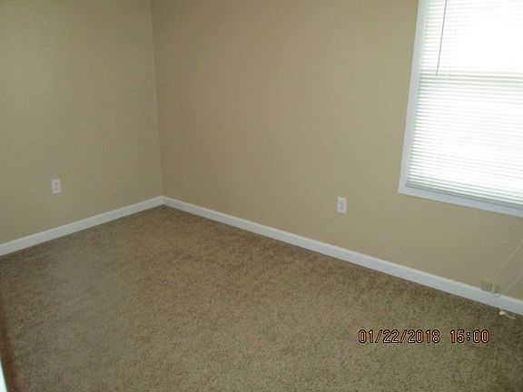 5th image of 111 Morgan Ln