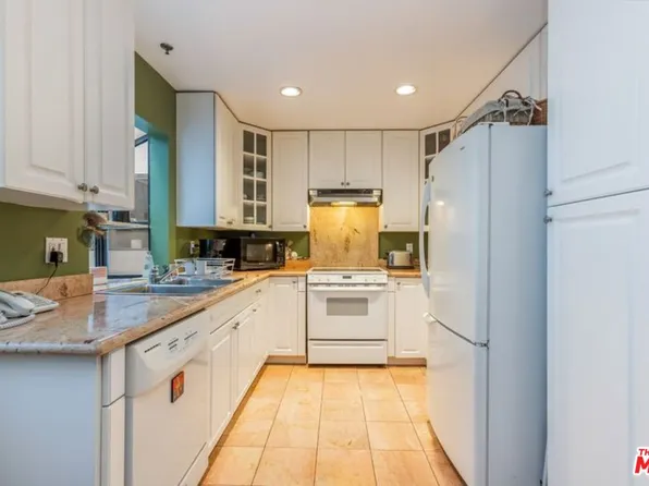 4600 Via Dolce APT 206, Marina Del Rey, CA 90292