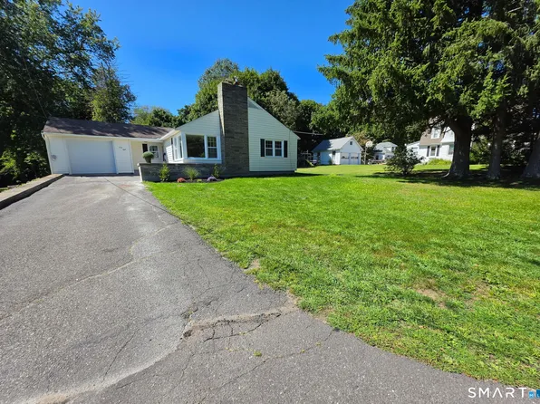 48 Center Street, Watertown, CT 06795