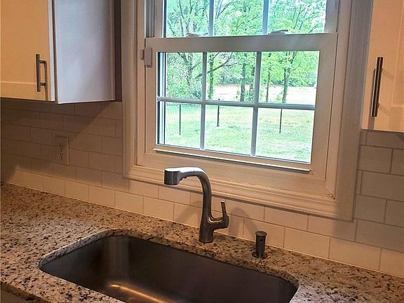 5th image of 474 Stratford Rd