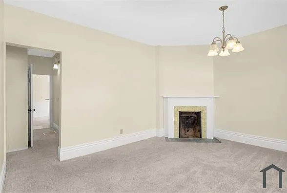 5 bed, 1772 sqft, $2,890 — Photo 3