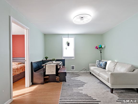 3rd image of 14 Bantam Road