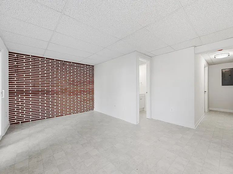 1622 Jennings Ct — Photo 9