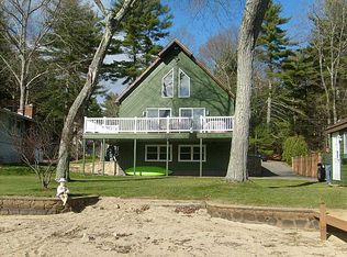 211 Lakehurst Dr, Coventry, RI 02816