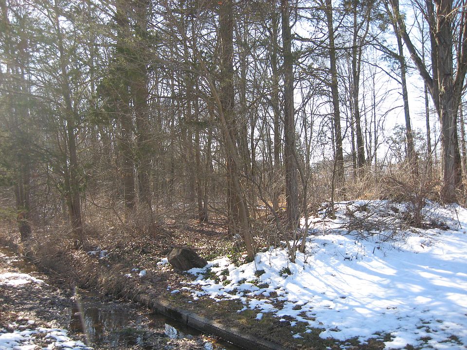 2nd image of 1760 Tabor Rd - Lots