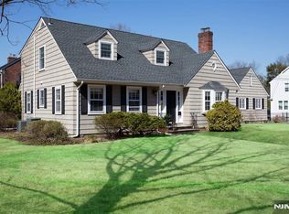 230 Libby Ave, Ridgewood, NJ 07450